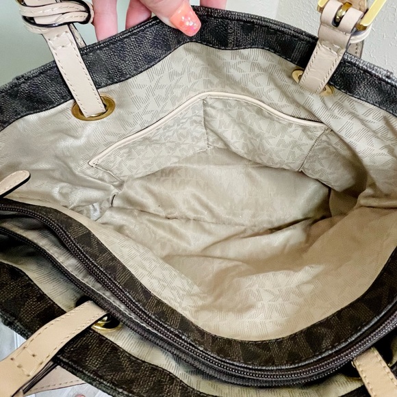 Michael Kors tote handbag - Picture 7 of 7